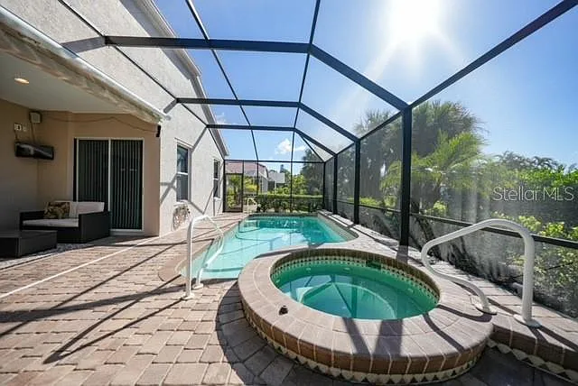 3 bed, 2.0 bath, 1937 sqft, $6,250 — Photo 4