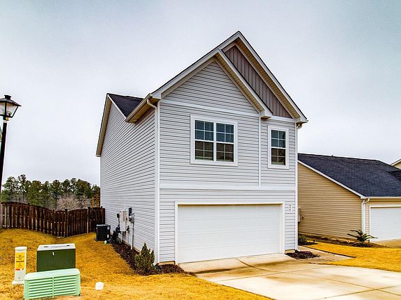 3rd image of 325 Chetsley Dr