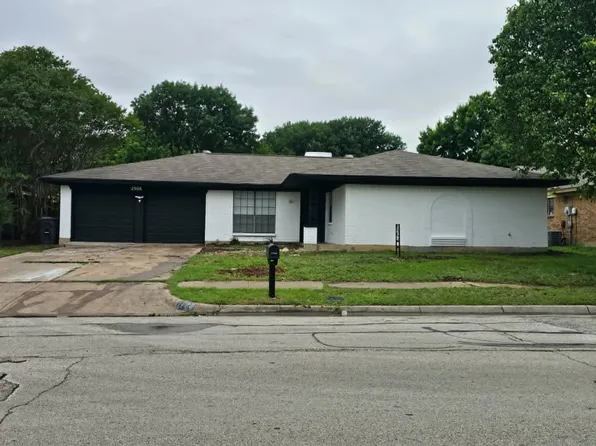 2908 Legend Rd, Arlington, TX 76014