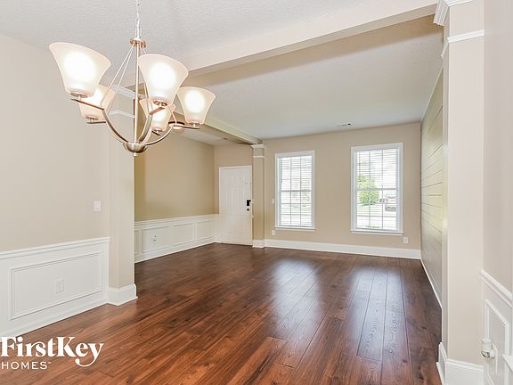 3rd image of 542 Watercress Dr