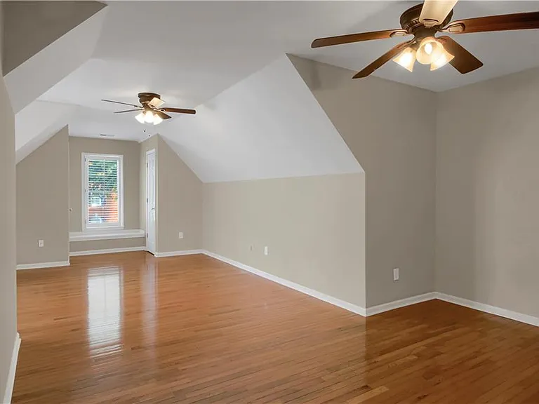 312 Declaire Way NE — Photo 22