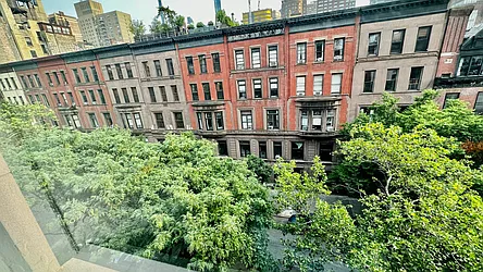 Rented by HOLTON REAL ESTATE INC.