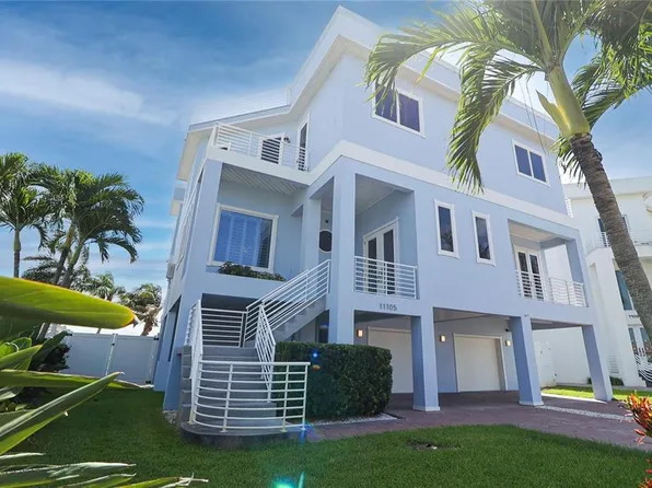 11105 5th St E, Treasure Island, FL 33706