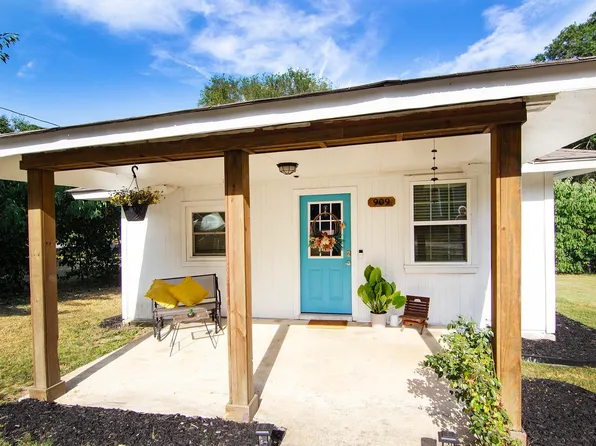 909 Denver St, Benton, AR 72019