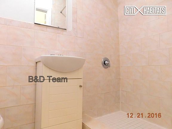 5th image of 305 W 116th St APT 1B