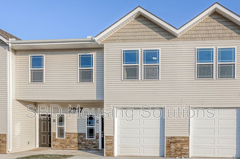 1st image of 2921 S Harvard Ave #C