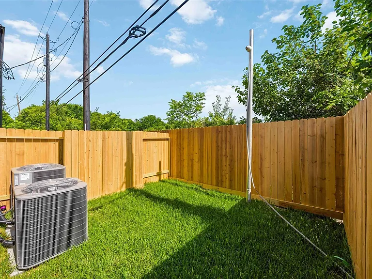 4027 Cork Dr — Photo 29
