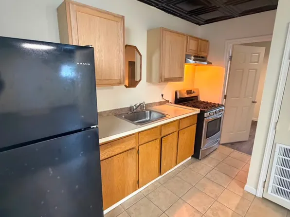 218 W 4th St, Oswego, NY 13126