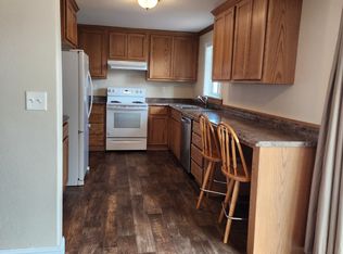 779 SW 3rd St, Madras, OR 97741