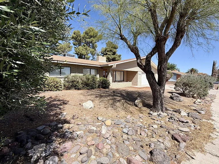 3028 S Fairway Ave — Photo 3