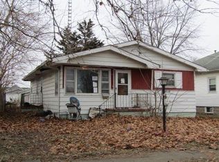 1107 N McLean St, Lincoln, IL 62656