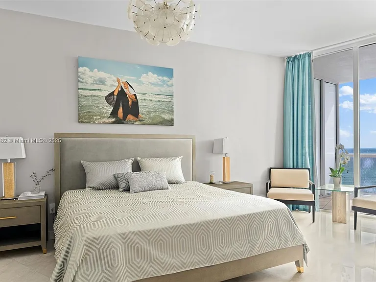 16001 Collins Ave #907 — Photo 32