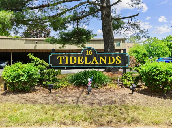 16 Pine Orchard Road APT 18, Branford, CT 06405
