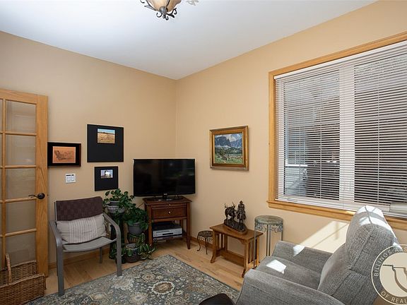 4th image of 2314 Bonnevue Sq #22