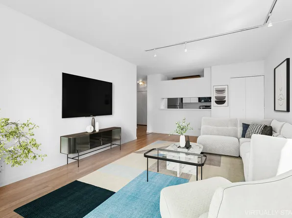 157 East 32nd Street image 4 of 13