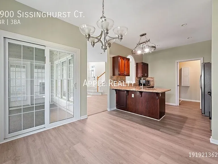 2900 Sissinghurst Ct — Photo 6