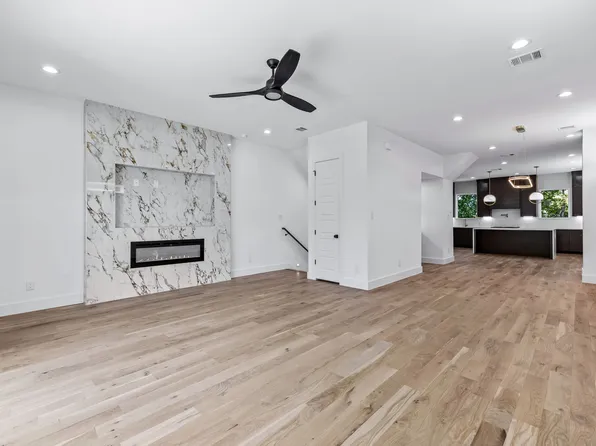 410 Avenue L Unit B, Dallas, TX 75203