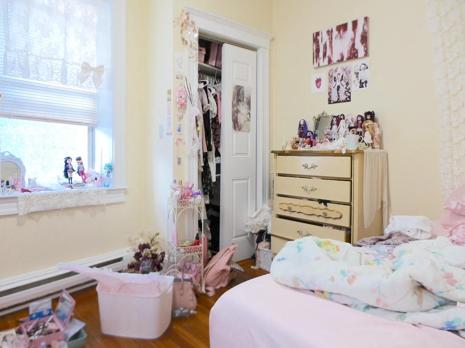 4 bed, 999 sqft, $3,700 — Photo 4