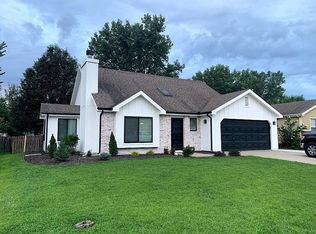 2709 Wildflower Dr, Lawrence, KS 66047