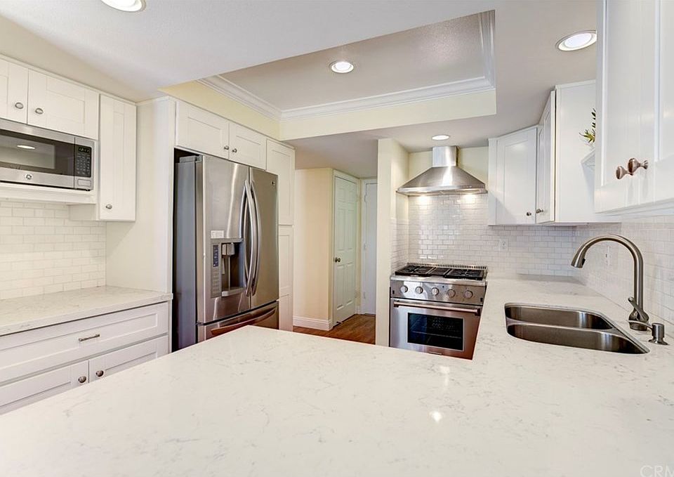 2nd image of 30714 Calle Resplendor