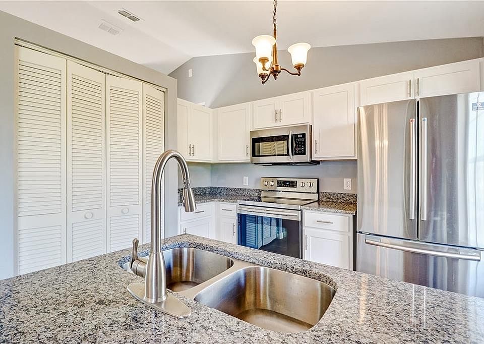 1st image of 4421 SW 15th Pl
