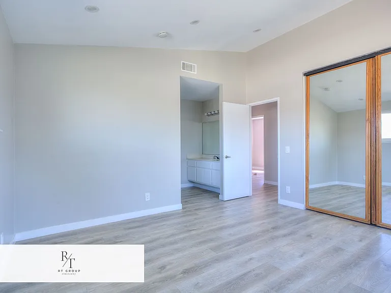 15326 Swarens Ct — Photo 22
