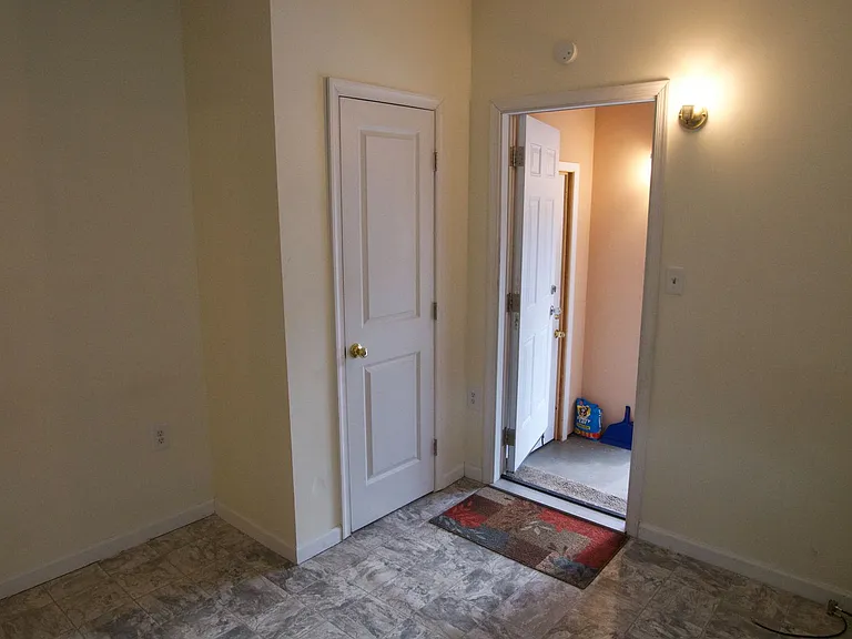 422 South St — Photo 4