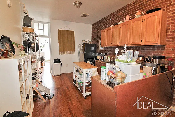 Rented by Ideal Properties Group | media 14