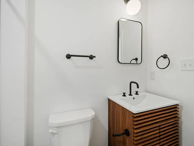 Welcome to Emerald Fox Lofts — Photo 7