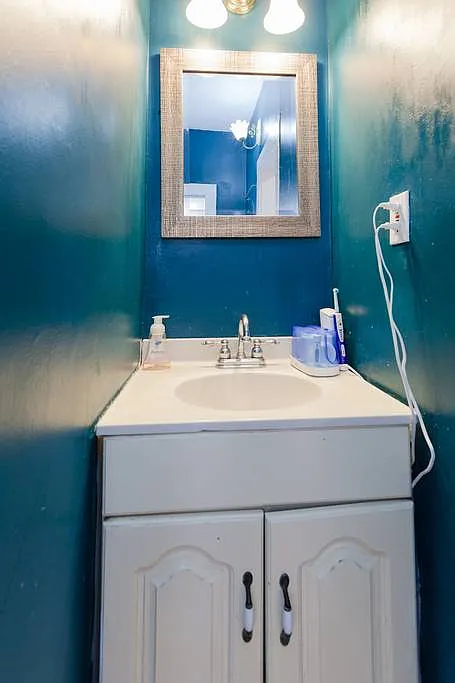 4 bed, 1500 sqft, $4,690 — Photo 4