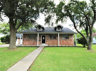 847 W 18th St, Pt Arthur, TX 77640
