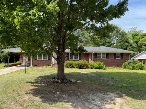 24 Lisa Dr, Greenville, SC 29615