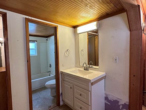 5th image of 4231 NW 154th Ave