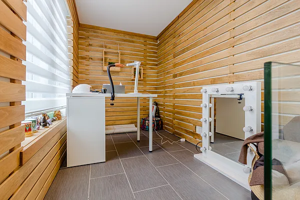 Rented by E House Realty & Management Inc. | media 19