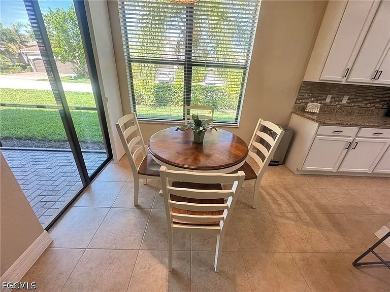 10253 Gulfstone Ct — Photo 16