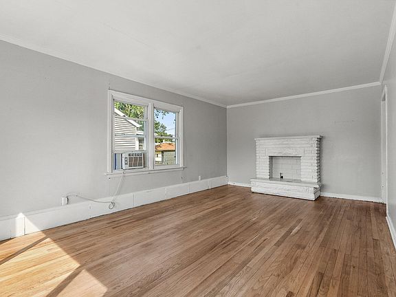 3rd image of 6533 Colorado Ave