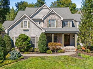 2550 Shady Meadow Ln, Knoxville, TN 37932