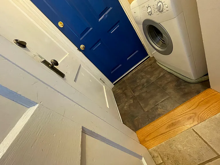 In unit washer included