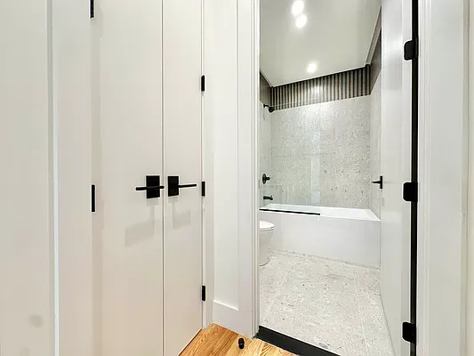 Rented by Doorway NYC, LLC | media 12