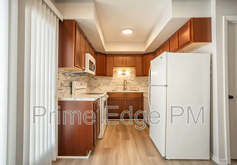 6235 Holdrege St #A3-apt A3 — Photo 9