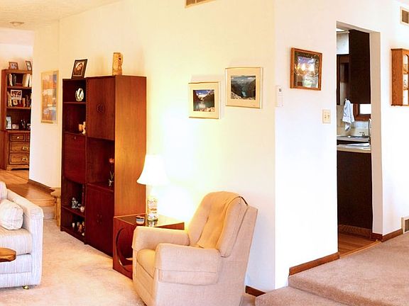 Living Room pan to Dining Room