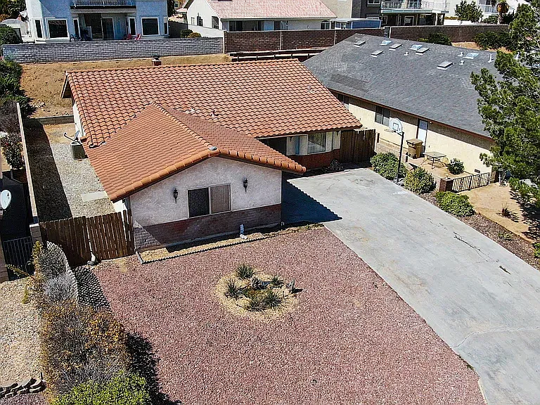 13330 Stoneridge Dr