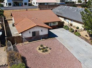 13330 Stoneridge Dr, Victorville, CA 92395