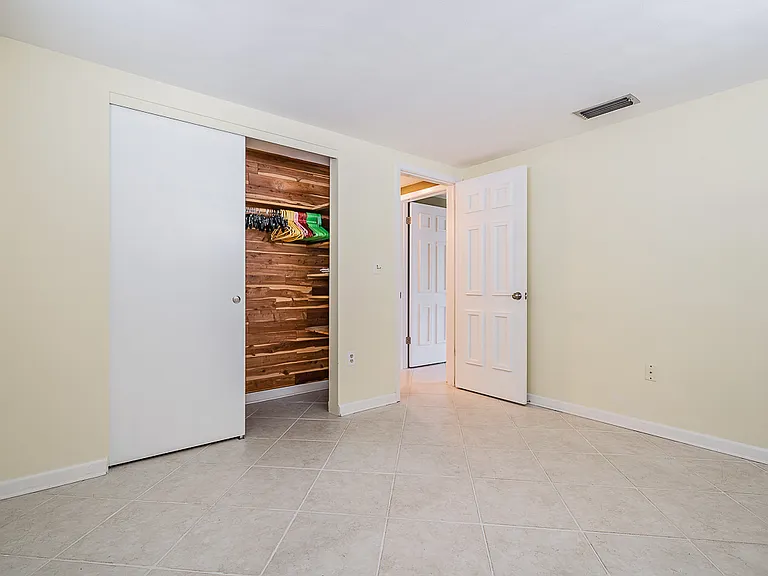 7715 Sue Ellen Dr — Photo 11