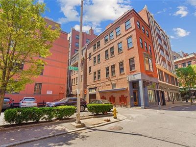 93 Eddy St, Providence, RI, 02903