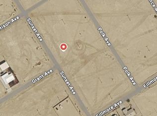 2052 Sunset Ave, Thermal, CA 92274