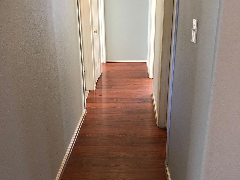2nd image of 14205 Tamarisk Dr