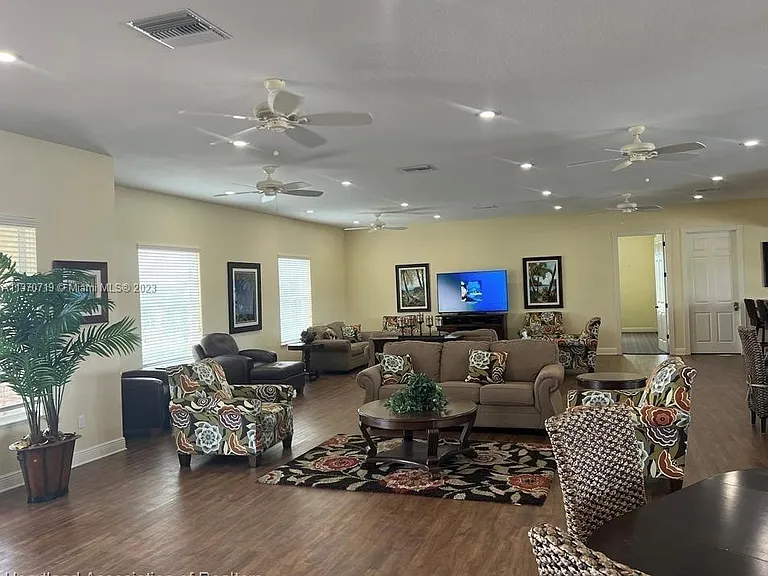 1452 Stone Ridge Cir — Photo 24