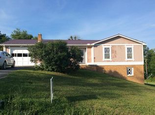 142 Mountain View Rd, Ronceverte, WV 24970