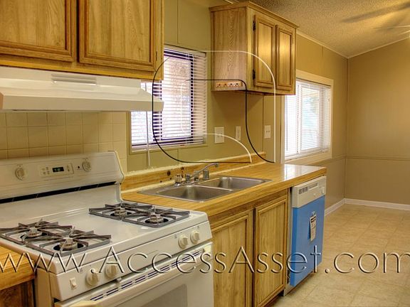5th image of 28535 11th St